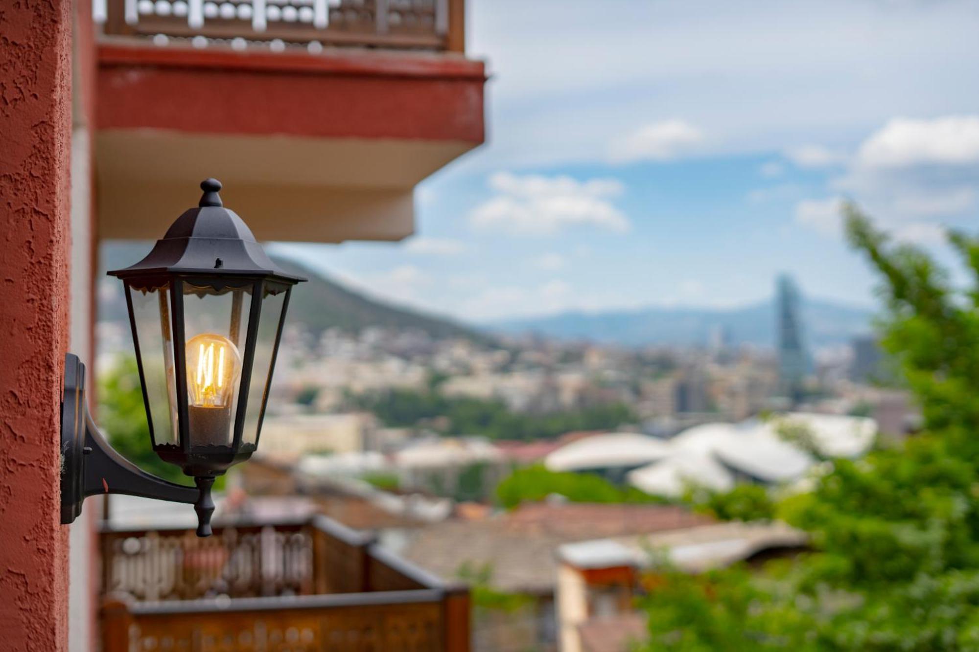 Iris Hotel Tbilisi Eksteriør bilde