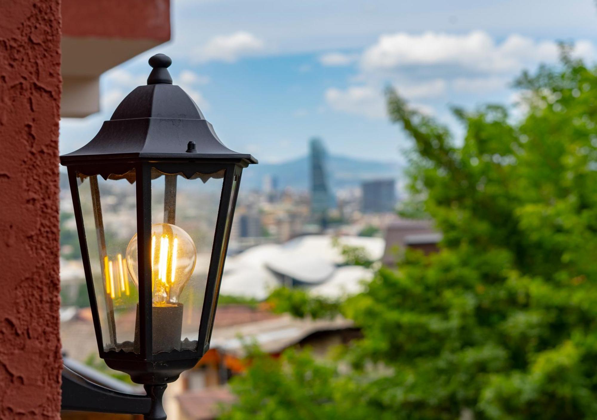 Iris Hotel Tbilisi Eksteriør bilde