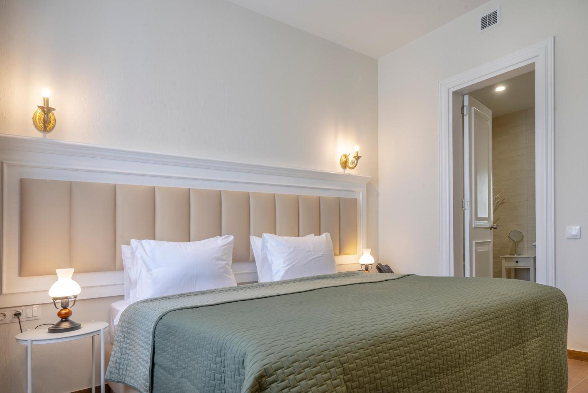 Iris Hotel Tbilisi Eksteriør bilde